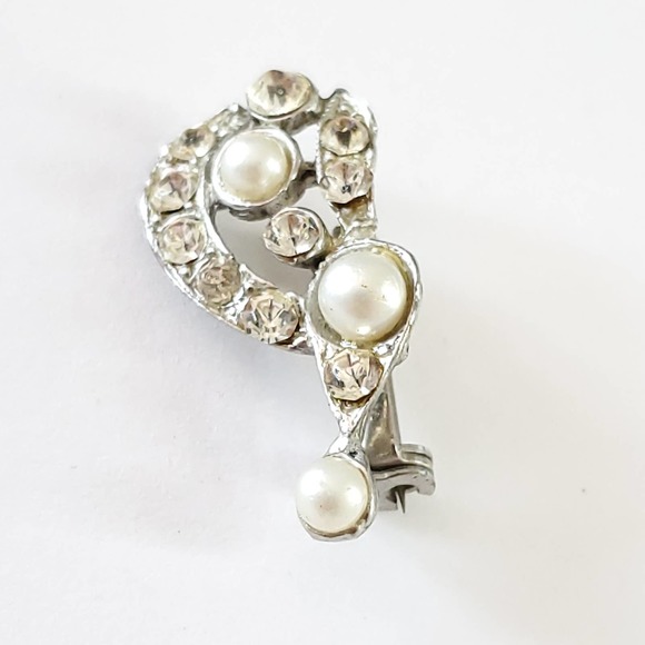Vintage | Classy Pearl Crystal Pin - Picture 3 of 5